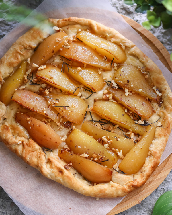 Pastel de Masa Filo con Queso de Cabra y Pera