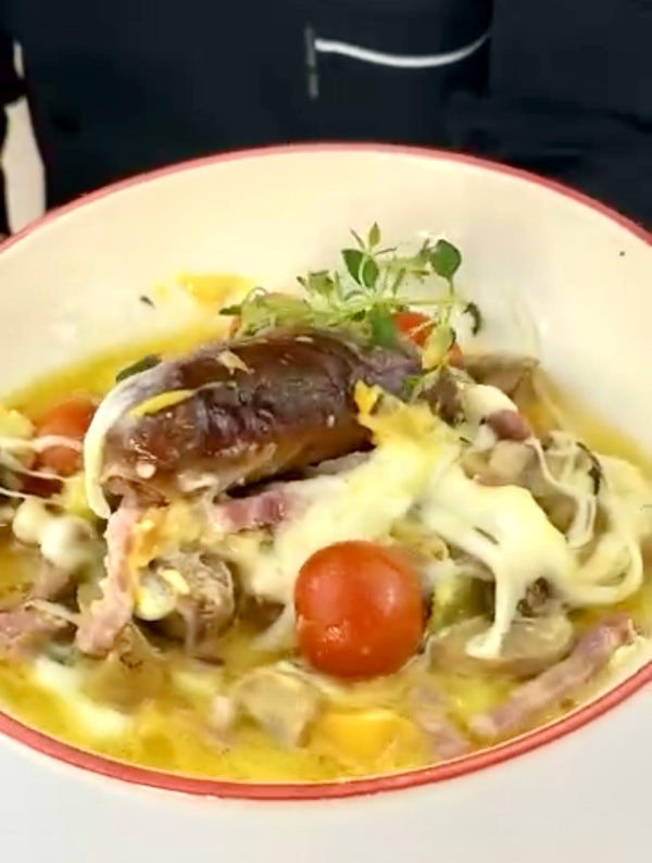 Salchicha toscana con verduras y puré de patatas